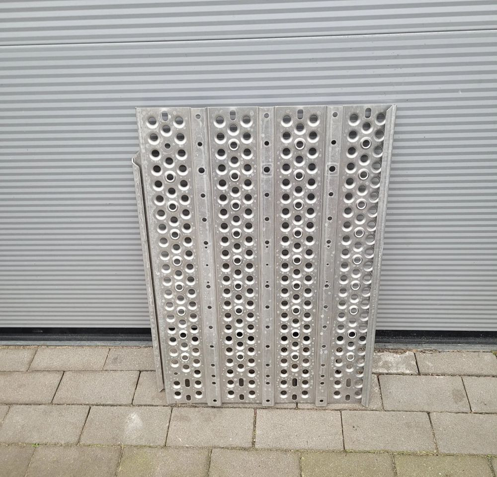 PODEST MERCEDES MP4 MP5 ORYGINAŁ NOWY A9605237701 CHWALIM116 - 车身和外部 适用于 卡车:图2 PODEST MERCEDES MP4 MP5 ORYGINAŁ NOWY A9605237701 CHWALIM116 - 车身和外部 适用于 卡车:图2