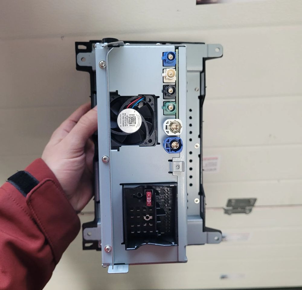 RADIO GARMIN MERCRDES VITO A4479008319 CHWALIM116 - 电气系统 适用于 小型货车:图2 RADIO GARMIN MERCRDES VITO A4479008319 CHWALIM116 - 电气系统 适用于 小型货车:图2