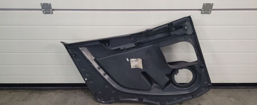 TAPICERKA DRZWI IVECO EUROCARGO E6 RH 504266737 - 车门及其零件 适用于 卡车:图2 TAPICERKA DRZWI IVECO EUROCARGO E6 RH 504266737 - 车门及其零件 适用于 卡车:图2