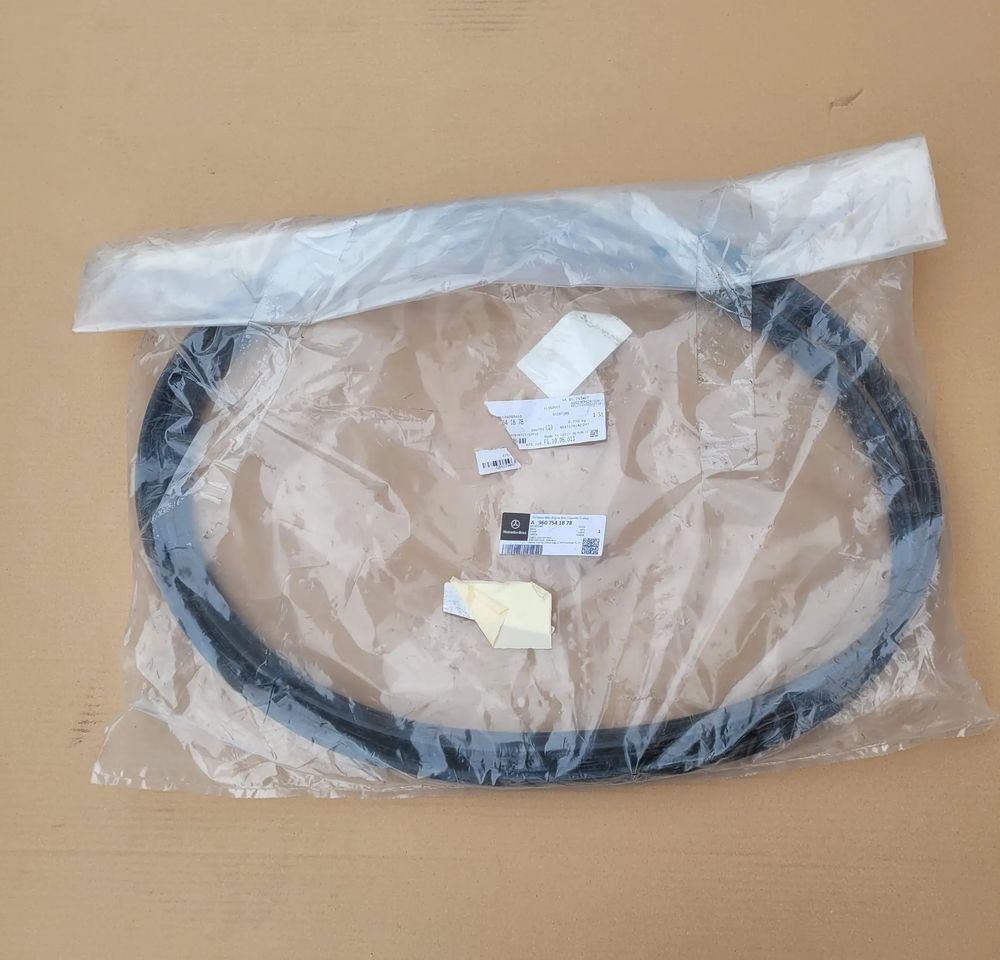 USZCZELKA MERCEDES ACTROS MP4 MP5 ORYGINAŁ NOWA A9607541878 CHWALIM116 - 车身和外部 适用于 卡车:图1 USZCZELKA MERCEDES ACTROS MP4 MP5 ORYGINAŁ NOWA A9607541878 CHWALIM116 - 车身和外部 适用于 卡车:图1