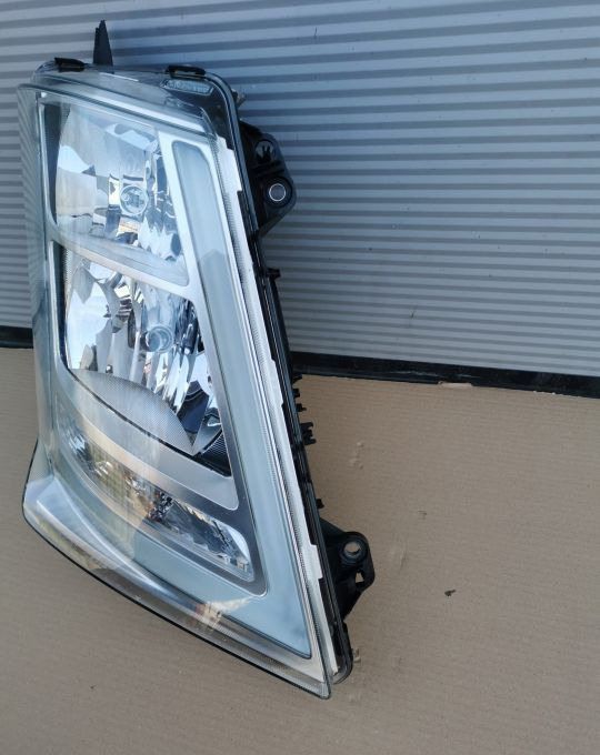 Volvo OE 22239217 reflektor lampa PRAWA ORYGINAL - 前照灯 适用于 卡车:图3 Volvo OE 22239217 reflektor lampa PRAWA ORYGINAL - 前照灯 适用于 卡车:图3