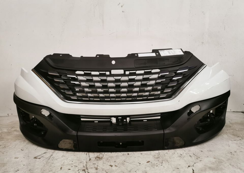 ZDERZAK GRILL IVECO DAYLY NOWY MODEL 2019r - 保险杠 适用于 小型货车:图1 ZDERZAK GRILL IVECO DAYLY NOWY MODEL 2019r - 保险杠 适用于 小型货车:图1