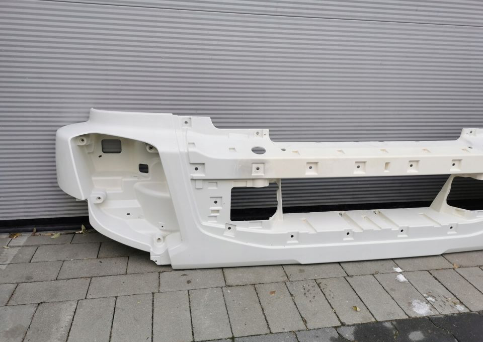 ZDERZAK VOLVO FL E6 NOWY ORYGINAŁ 82639926 - 保险杠 适用于 卡车:图3 ZDERZAK VOLVO FL E6 NOWY ORYGINAŁ 82639926 - 保险杠 适用于 卡车:图3