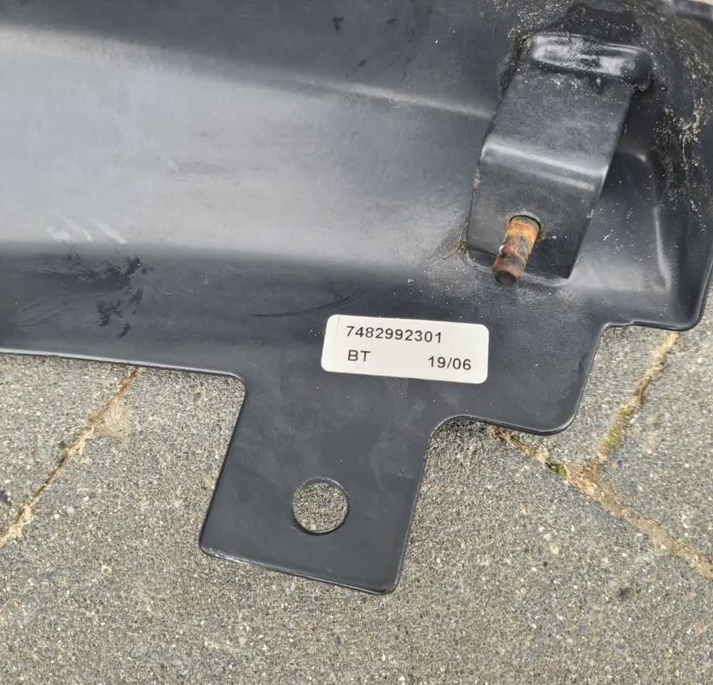 ZDERZAK VOLVO FL LEWY METALOWY 7482992301 - 保险杠 适用于 卡车:图3 ZDERZAK VOLVO FL LEWY METALOWY 7482992301 - 保险杠 适用于 卡车:图3