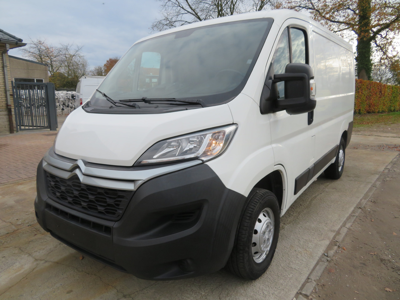 Citroën Jumper 2.2 BlueHDi - L1H1 - 紧凑型面包车:图3 Citroën Jumper 2.2 BlueHDi - L1H1 - 紧凑型面包车:图3