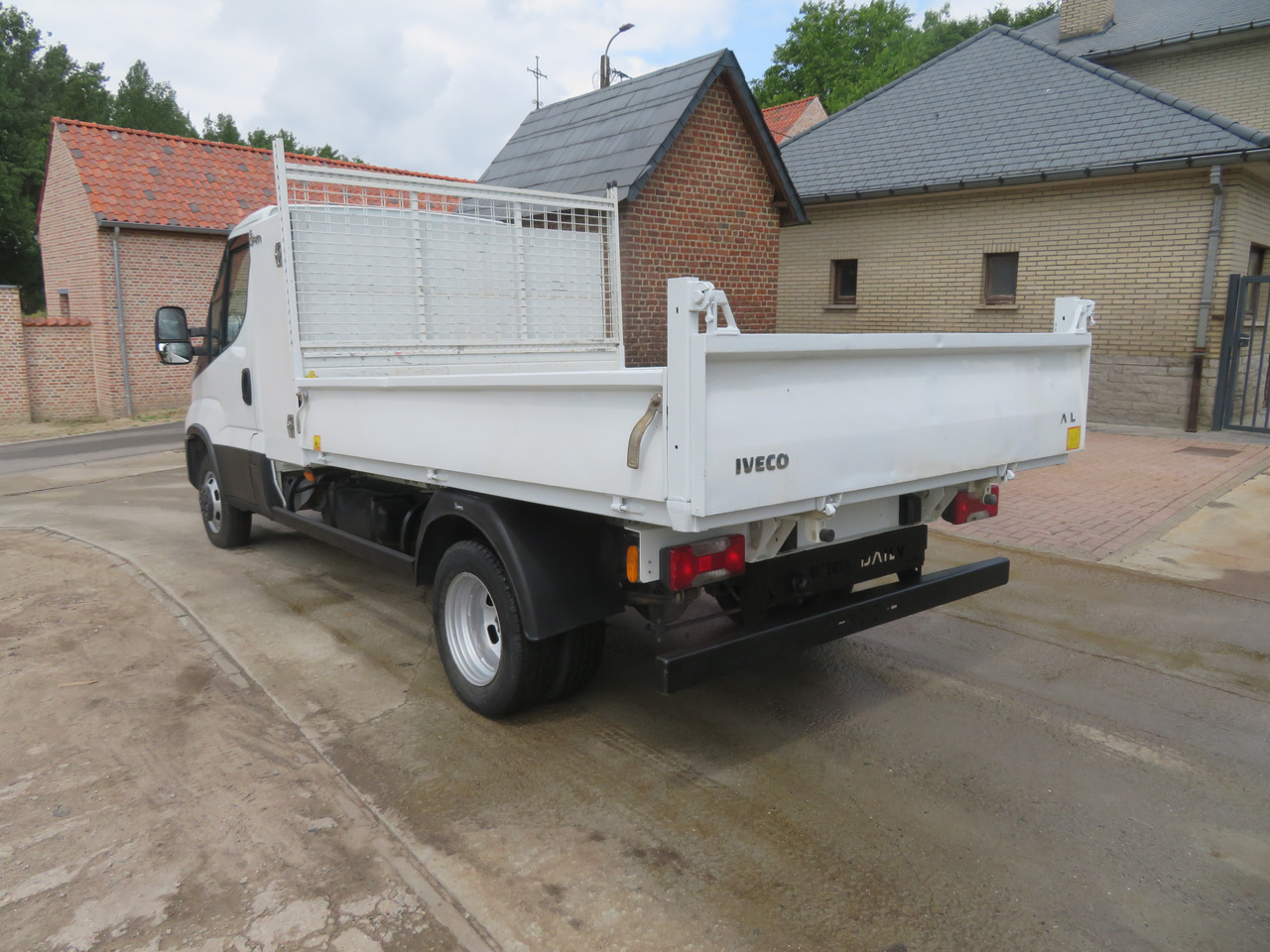 IVECO Daily 35C16 - 3.0 - 翻斗货车:图5 IVECO Daily 35C16 - 3.0 - 翻斗货车:图5