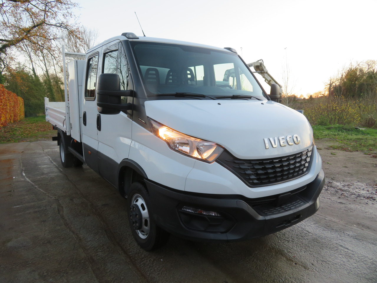 Iveco Daily 35C16 3.0 - 翻斗货车, 康比货车:图1 Iveco Daily 35C16 3.0 - 翻斗货车, 康比货车:图1