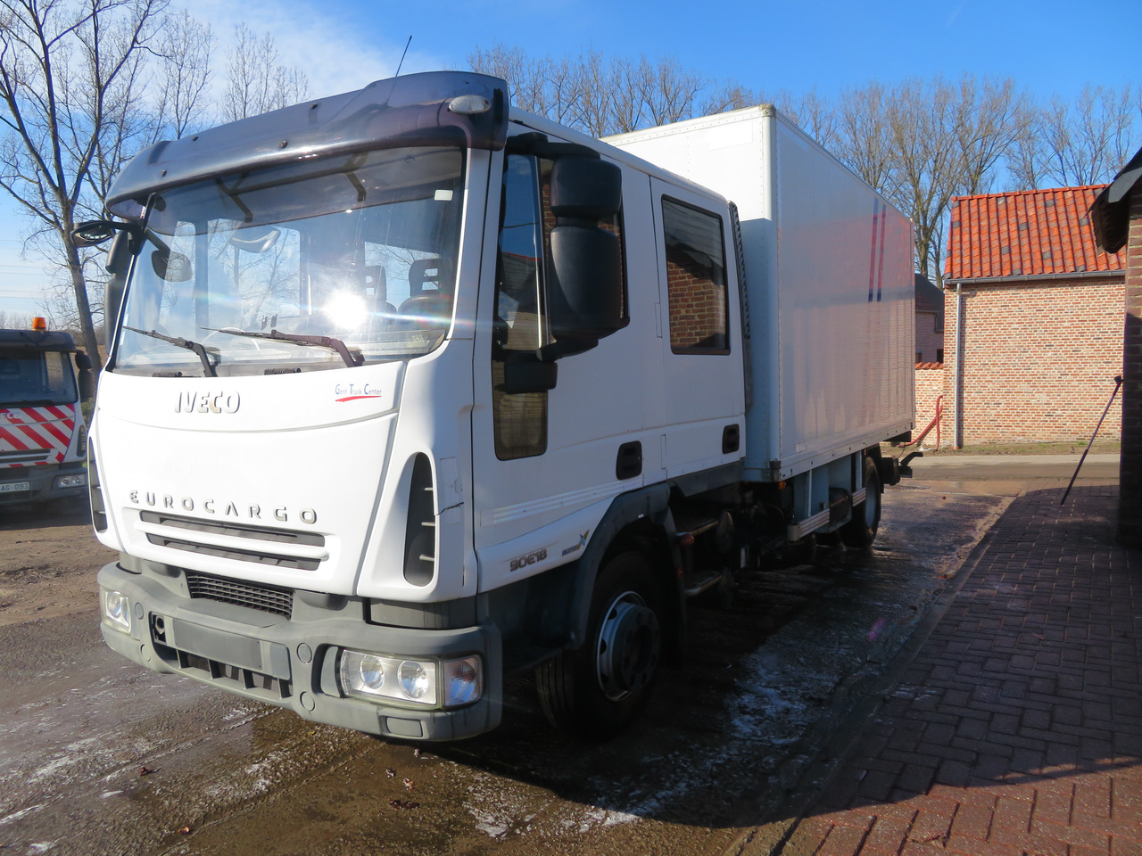 Iveco Eurocargo ML90E18 - 厢式卡车:图3 Iveco Eurocargo ML90E18 - 厢式卡车:图3