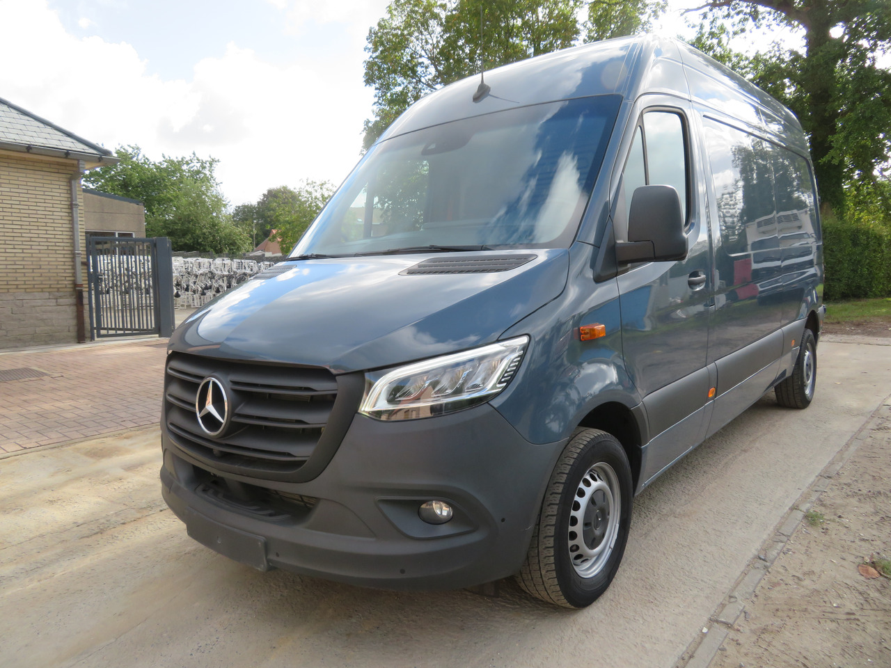 Mercedes-Benz Gesloten bestelwagen A2H2 - 无侧窗厢式货车:图3 Mercedes-Benz Gesloten bestelwagen A2H2 - 无侧窗厢式货车:图3