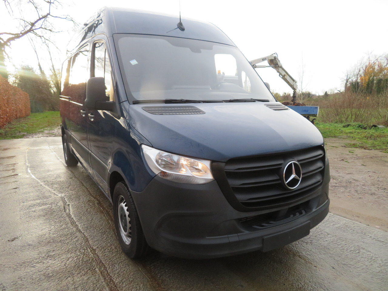 Mercedes-Benz Sprinter 311CDi - 无侧窗厢式货车:图1 Mercedes-Benz Sprinter 311CDi - 无侧窗厢式货车:图1