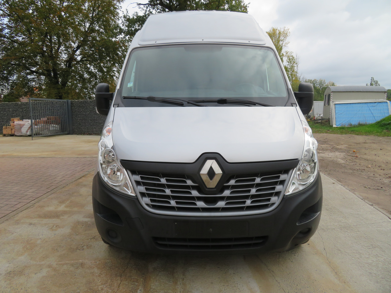 Renault Master 2.3dCi Grand Confort - L3H3 - 无侧窗厢式货车:图2 Renault Master 2.3dCi Grand Confort - L3H3 - 无侧窗厢式货车:图2