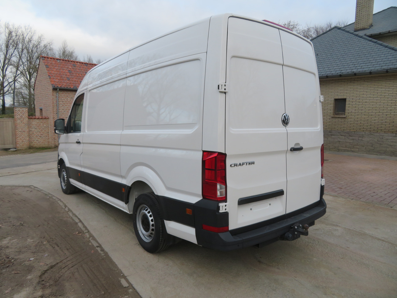 Volkswagen Crafter 2.0 CR TDi L3H3 - 无侧窗厢式货车:图5 Volkswagen Crafter 2.0 CR TDi L3H3 - 无侧窗厢式货车:图5