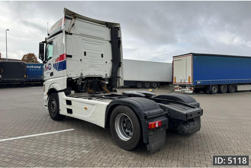 Mercedes-Benz Actros 1845 GigaSpace, Euro 6, / Fridge / 2 Tanks / 3 Pieces - 牵引车:图2 Mercedes-Benz Actros 1845 GigaSpace, Euro 6, / Fridge / 2 Tanks / 3 Pieces - 牵引车:图2