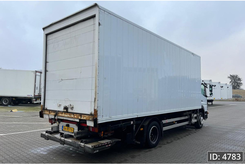 Mercedes-Benz Atego 1218 Day Cab, Euro 5, BDF / EPS automatic / standklima / DHOLLANDIA 2000KG - 集装箱运输车/ 可拆卸车身的卡车:图3 Mercedes-Benz Atego 1218 Day Cab, Euro 5, BDF / EPS automatic / standklima / DHOLLANDIA 2000KG - 集装箱运输车/ 可拆卸车身的卡车:图3