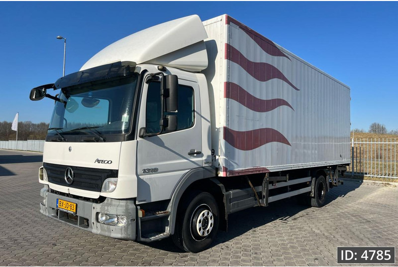 Mercedes-Benz Atego 1318 Day Cab, Euro 5, BDF / EPS automatic / DHOLLANDIA 2000KG - 集装箱运输车/ 可拆卸车身的卡车:图1 Mercedes-Benz Atego 1318 Day Cab, Euro 5, BDF / EPS automatic / DHOLLANDIA 2000KG - 集装箱运输车/ 可拆卸车身的卡车:图1