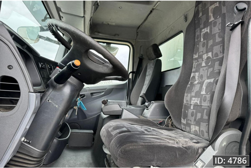 Mercedes-Benz Atego 1318 Day Cab, Euro 5, BDF / EPS automatic / DHOLLANDIA 2000KG - 集装箱运输车/ 可拆卸车身的卡车:图5 Mercedes-Benz Atego 1318 Day Cab, Euro 5, BDF / EPS automatic / DHOLLANDIA 2000KG - 集装箱运输车/ 可拆卸车身的卡车:图5