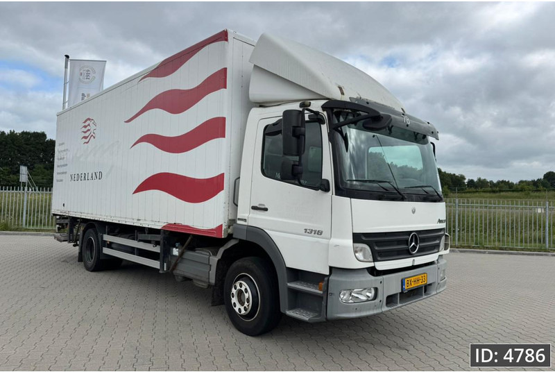 Mercedes-Benz Atego 1318 Day Cab, Euro 5, BDF / EPS automatic / DHOLLANDIA 2000KG - 集装箱运输车/ 可拆卸车身的卡车:图4 Mercedes-Benz Atego 1318 Day Cab, Euro 5, BDF / EPS automatic / DHOLLANDIA 2000KG - 集装箱运输车/ 可拆卸车身的卡车:图4