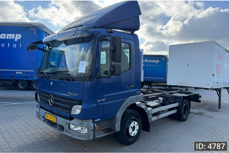 Mercedes-Benz Atego 816 Day Cab, Euro 5, BDF / EPS automatic / standklima / Hydraulic system - 集装箱运输车/ 可拆卸车身的卡车:图1 Mercedes-Benz Atego 816 Day Cab, Euro 5, BDF / EPS automatic / standklima / Hydraulic system - 集装箱运输车/ 可拆卸车身的卡车:图1