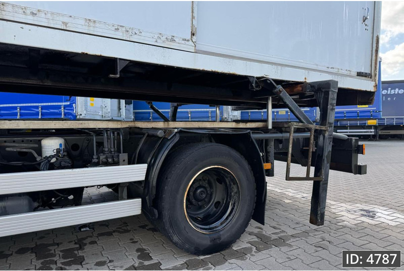 Mercedes-Benz Atego 816 Day Cab, Euro 5, BDF / EPS automatic / standklima / Hydraulic system - 集装箱运输车/ 可拆卸车身的卡车:图3 Mercedes-Benz Atego 816 Day Cab, Euro 5, BDF / EPS automatic / standklima / Hydraulic system - 集装箱运输车/ 可拆卸车身的卡车:图3