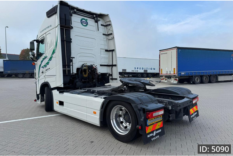 Volvo FH 460 Globetrotter XL, Euro 6, / Like new! / Special interior / Standklima / 2 Tanks - 牵引车:图2 Volvo FH 460 Globetrotter XL, Euro 6, / Like new! / Special interior / Standklima / 2 Tanks - 牵引车:图2