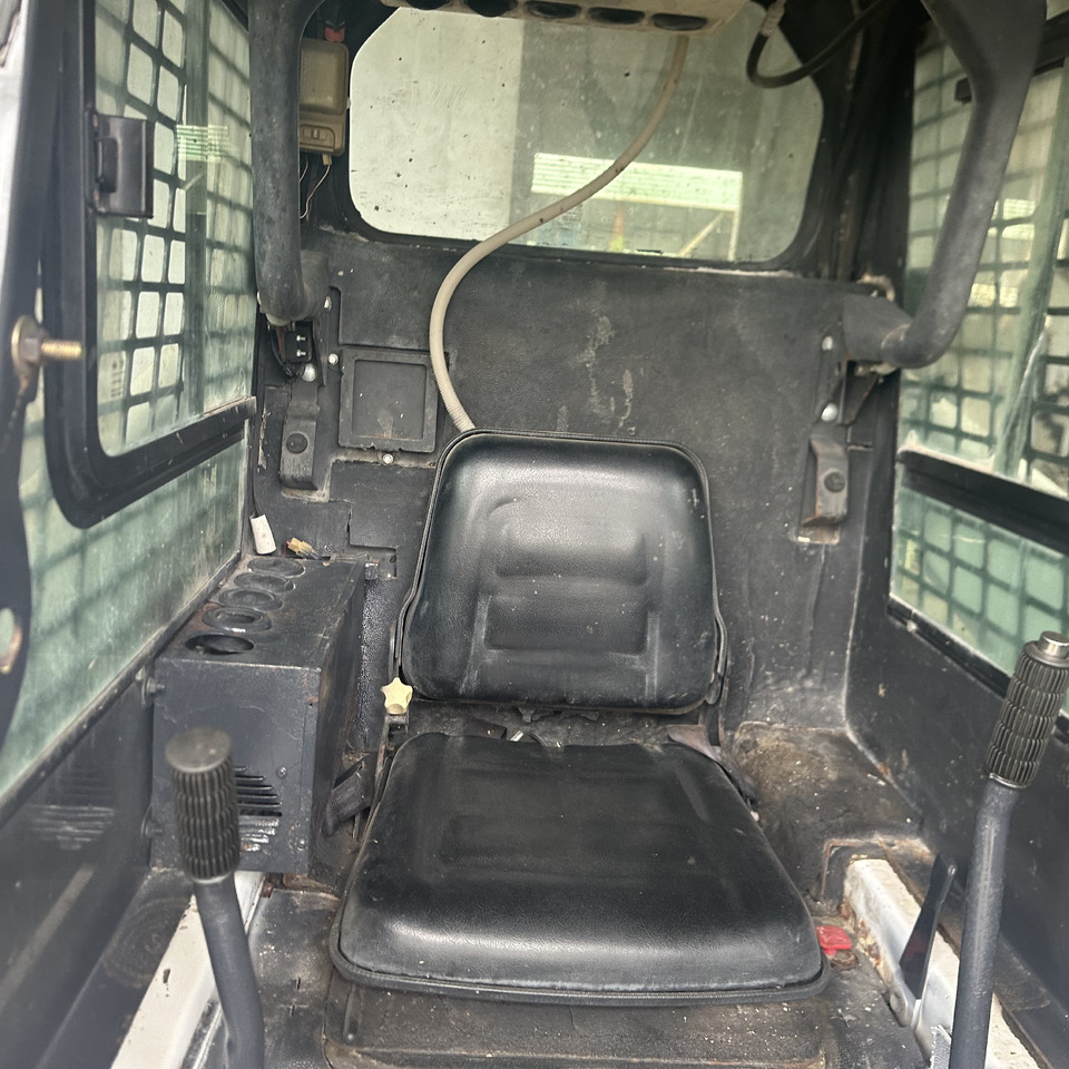 BOBCAT S130 Skid Steer Loader Click for Discount - 滑移装载机:图5 BOBCAT S130 Skid Steer Loader Click for Discount - 滑移装载机:图5