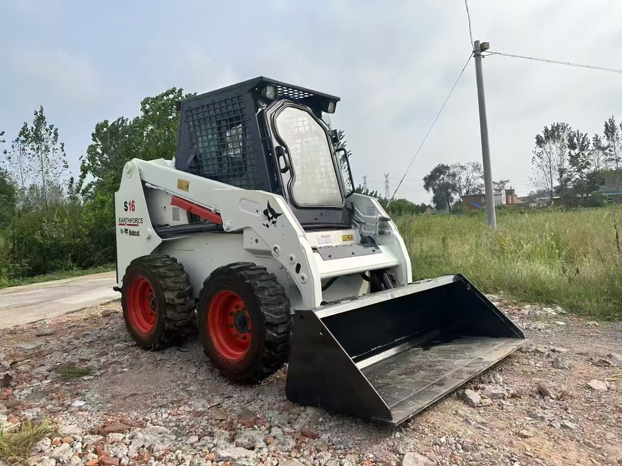 BOBCAT Skid Steer Loader S16 - 滑移装载机:图1 BOBCAT Skid Steer Loader S16 - 滑移装载机:图1