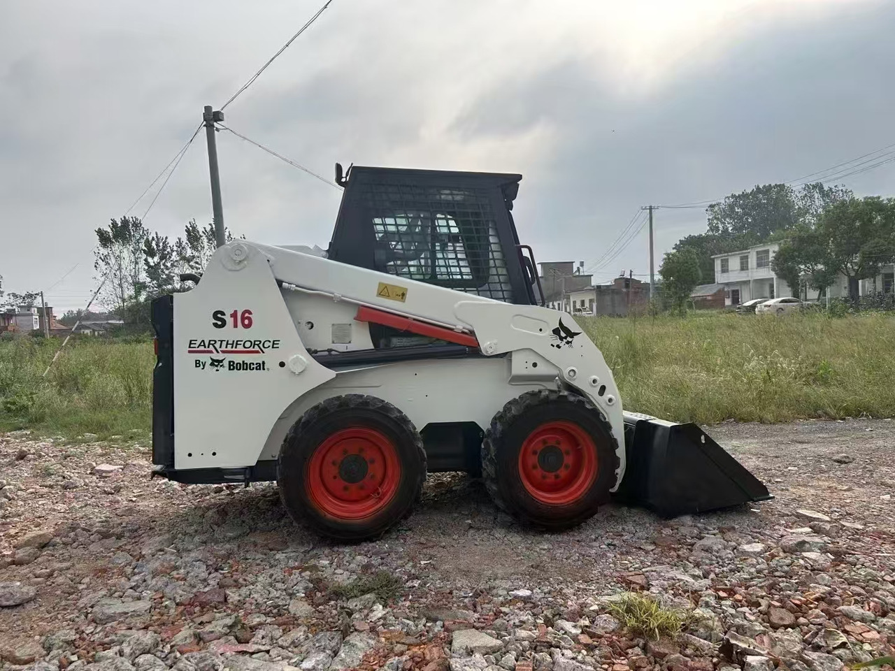 BOBCAT Skid Steer Loader S16 - 滑移装载机:图5 BOBCAT Skid Steer Loader S16 - 滑移装载机:图5