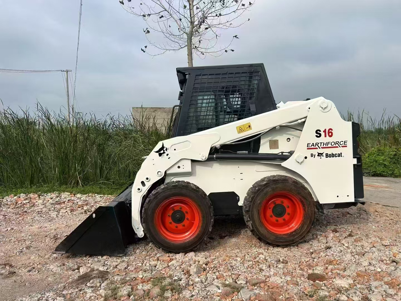 BOBCAT Skid Steer Loader S16 - 滑移装载机:图3 BOBCAT Skid Steer Loader S16 - 滑移装载机:图3