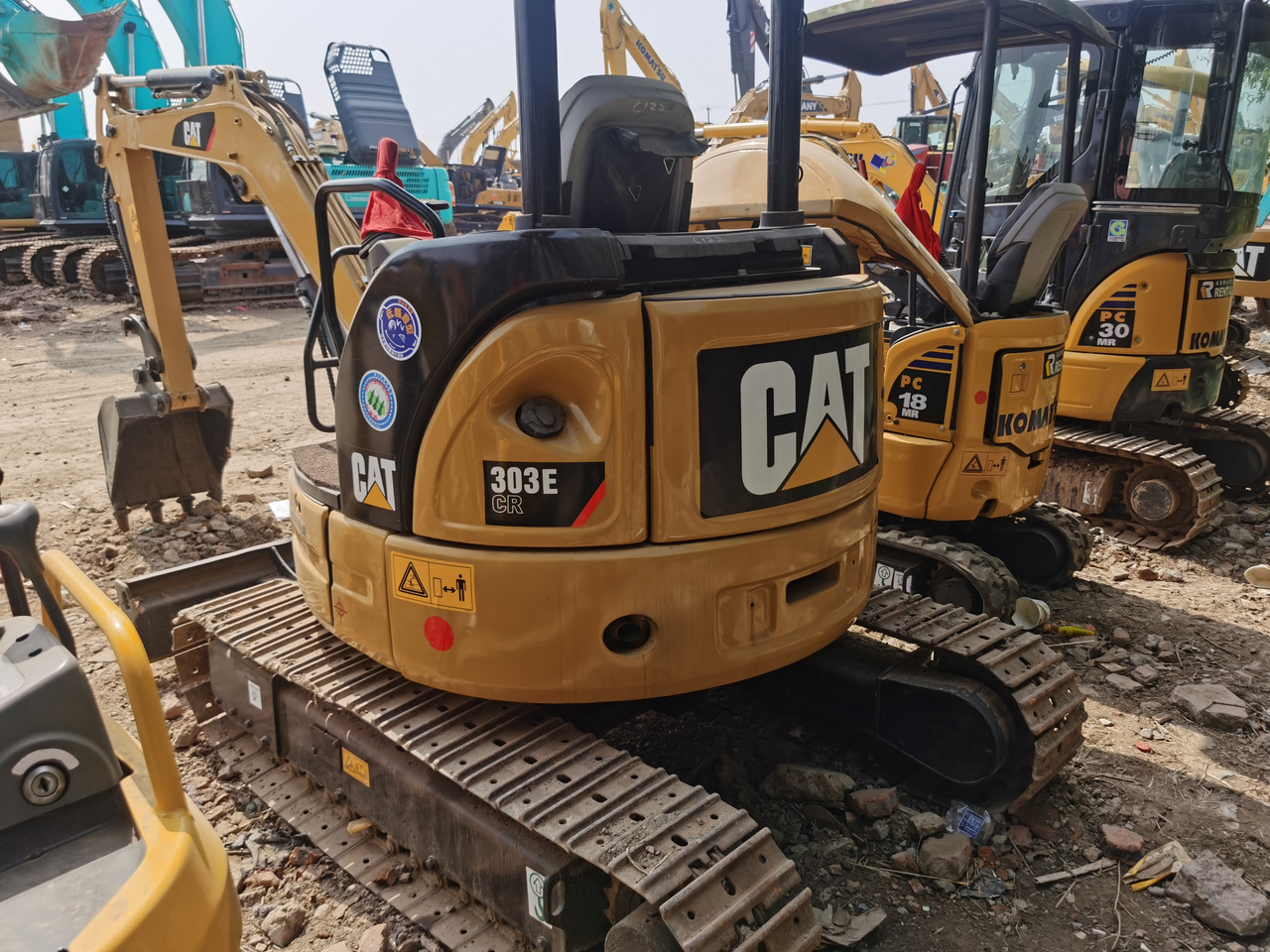 CATERPILLAR 303ECR - 小型挖掘机:图3 CATERPILLAR 303ECR - 小型挖掘机:图3