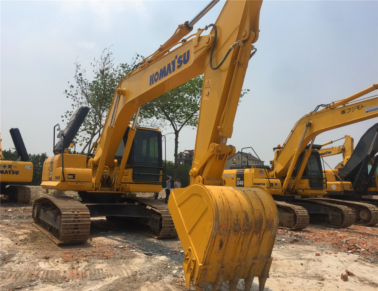 CATERPILLAR Crawler Excavator PC 220 - 履带式挖掘机:图1 CATERPILLAR Crawler Excavator PC 220 - 履带式挖掘机:图1