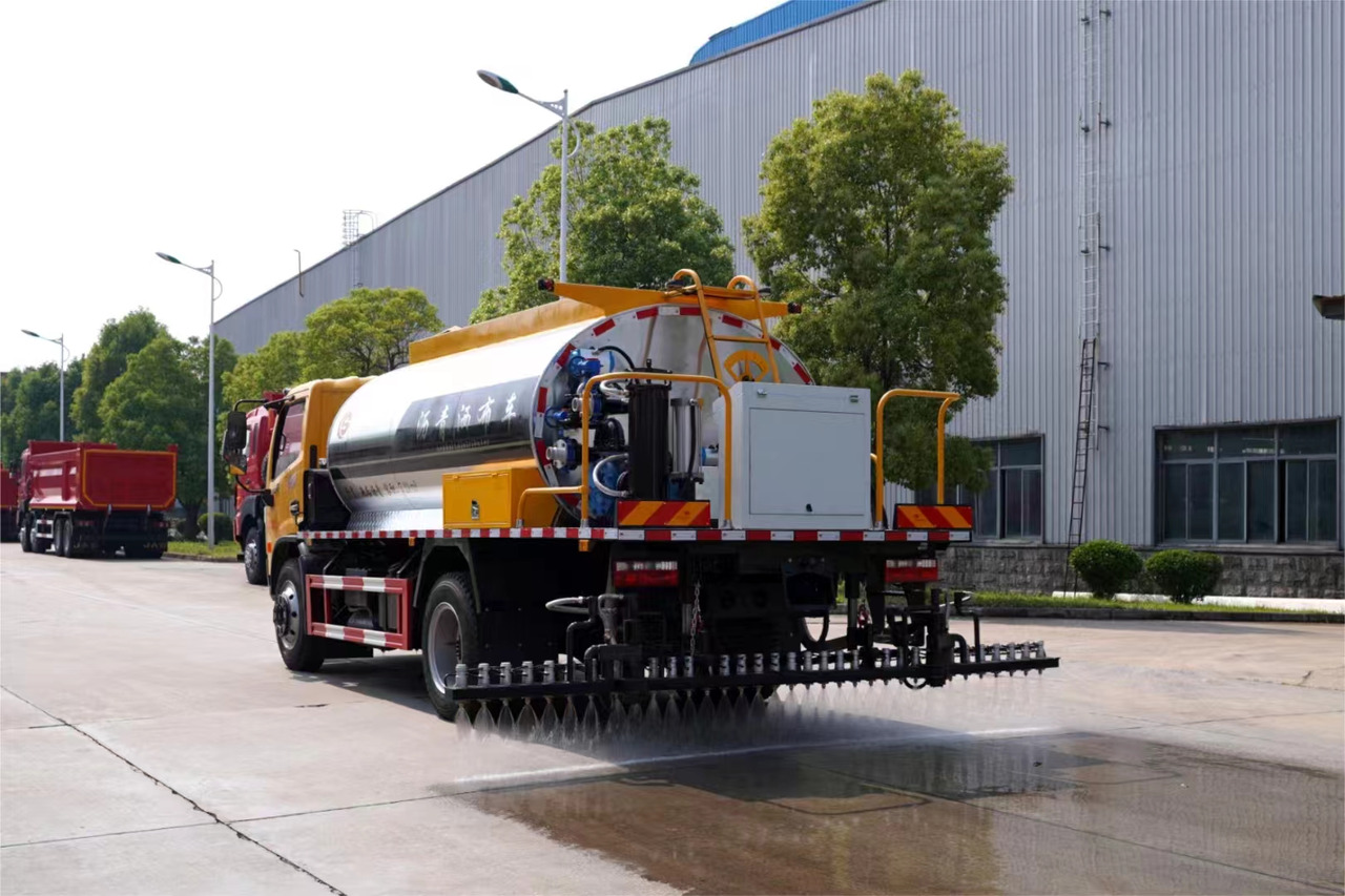 DONGFENG Asphalt Spreader - 沥青铺路机:图4 DONGFENG Asphalt Spreader - 沥青铺路机:图4