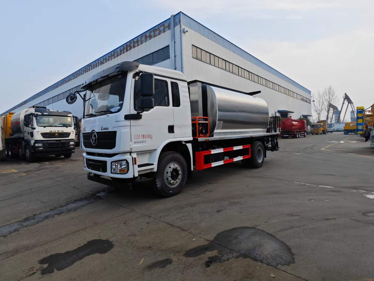 DONGFENG Asphalt Spreader - 沥青铺路机:图5 DONGFENG Asphalt Spreader - 沥青铺路机:图5