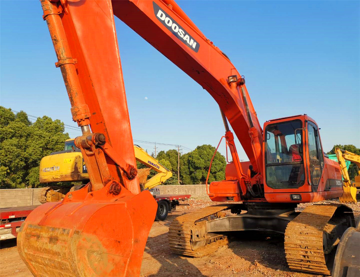 DOOSAN Crawler Excavator DH225 Click Here for Discount - 履带式挖掘机:图4 DOOSAN Crawler Excavator DH225 Click Here for Discount - 履带式挖掘机:图4