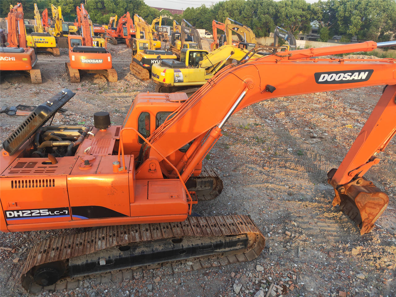 DOOSAN Crawler excavator - 履带式挖掘机:图2 DOOSAN Crawler excavator - 履带式挖掘机:图2