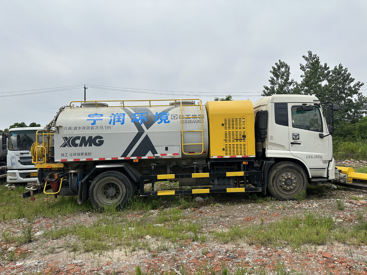 Dongfeng - 真空车:图1 Dongfeng - 真空车:图1