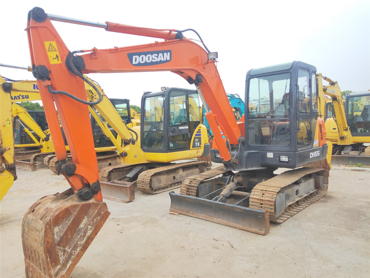 Doosan Crawler Excavator DH55 Good Condition Click for Discount - 履带式挖掘机:图2 Doosan Crawler Excavator DH55 Good Condition Click for Discount - 履带式挖掘机:图2