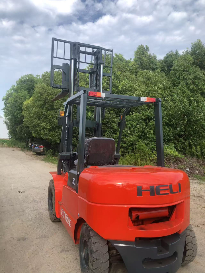 HELI 5Ton Forklift - 柴油叉车:图3 HELI 5Ton Forklift - 柴油叉车:图3
