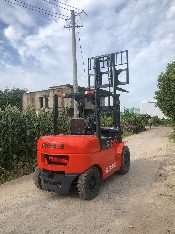 HELI 5Ton Forklift - 柴油叉车:图2 HELI 5Ton Forklift - 柴油叉车:图2