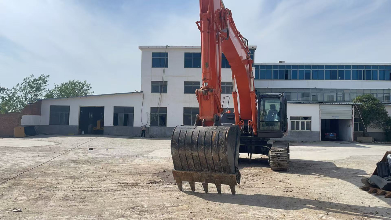 HITACHI ZX350-3G Excavator | Zero Final Drive Issues | New Undercarriage | Super Clean - 挖掘机:图3 HITACHI ZX350-3G Excavator | Zero Final Drive Issues | New Undercarriage | Super Clean - 挖掘机:图3