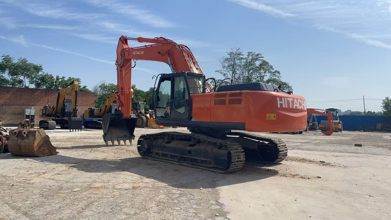 HITACHI ZX350-3G Excavator | Zero Final Drive Issues | New Undercarriage | Super Clean - 挖掘机:图2 HITACHI ZX350-3G Excavator | Zero Final Drive Issues | New Undercarriage | Super Clean - 挖掘机:图2