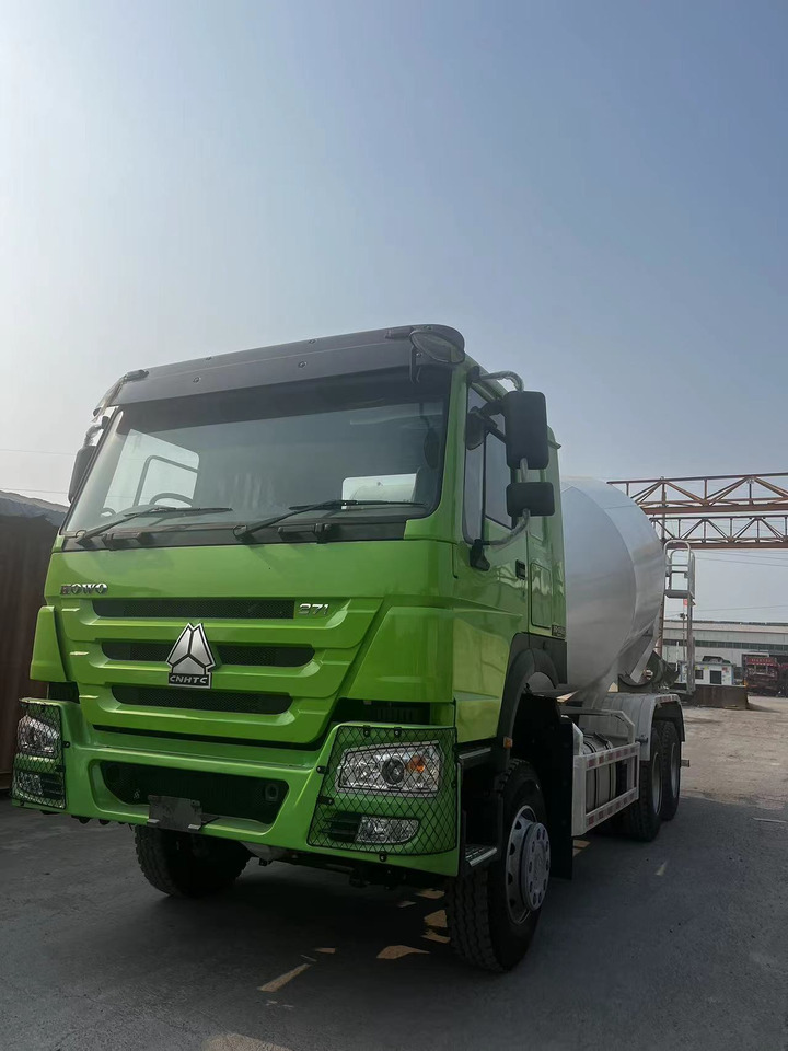 HOWO Cement Mixer Truck 6*4 - 混凝土搅拌车:图1 HOWO Cement Mixer Truck 6*4 - 混凝土搅拌车:图1
