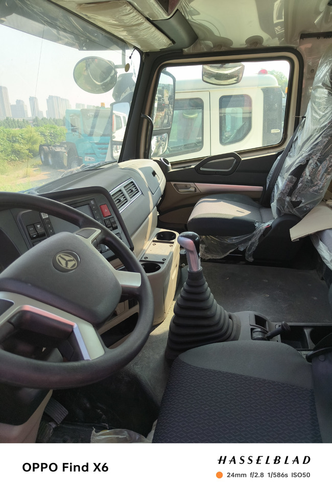 HOWO HaoHan N5G Cement Mixer Truck - 混凝土搅拌车:图5 HOWO HaoHan N5G Cement Mixer Truck - 混凝土搅拌车:图5