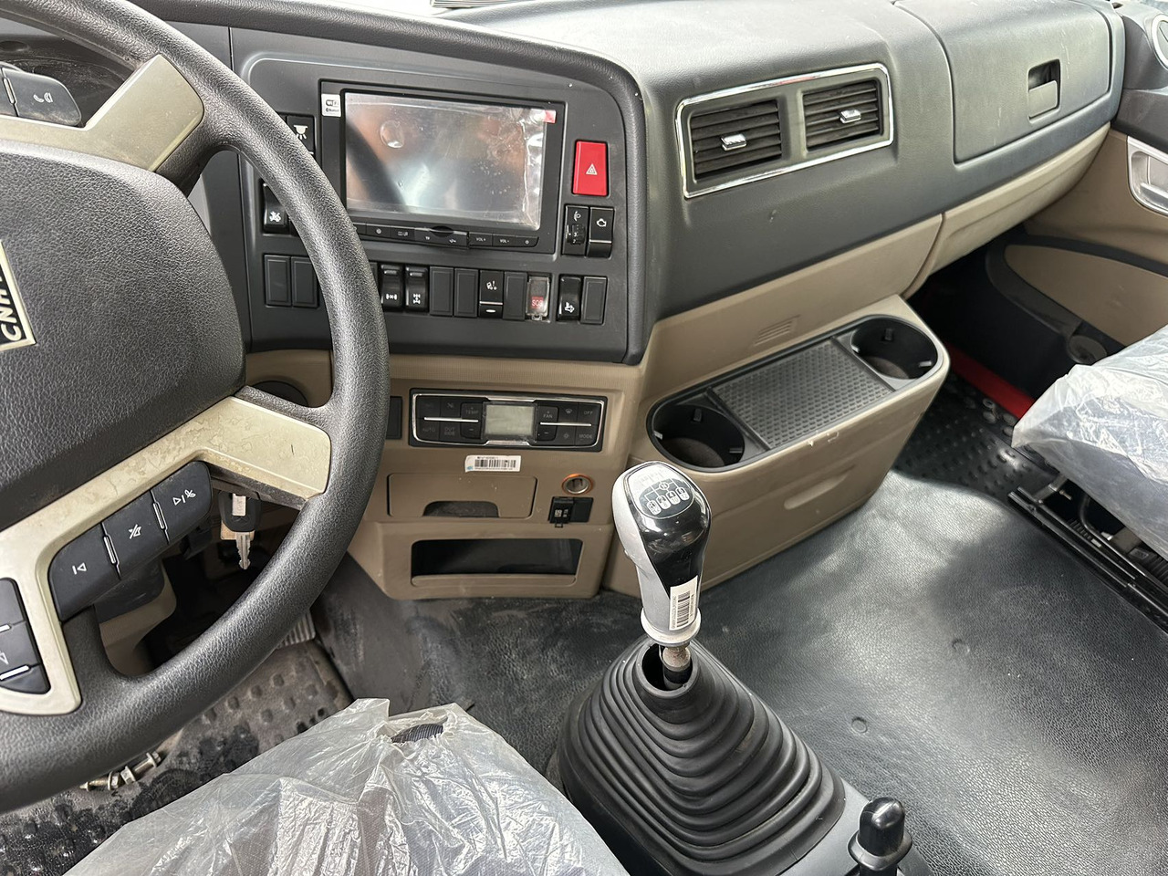 HOWO Haohan N7W 6✖4 - 牵引车:图5 HOWO Haohan N7W 6✖4 - 牵引车:图5