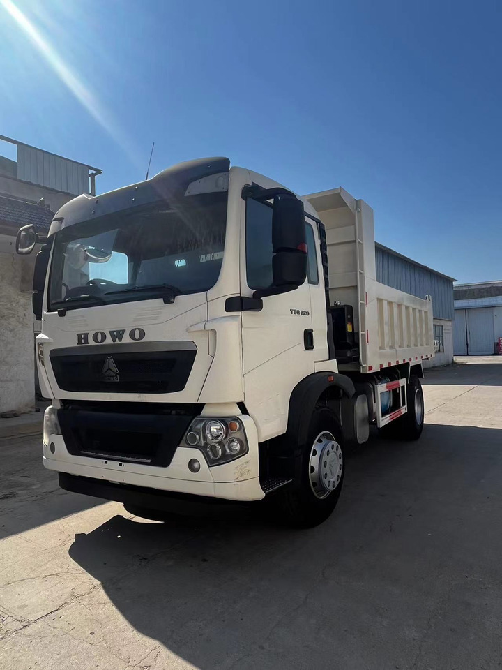 HOWO T5G 220 4✖2 Dump Truck - 翻斗车:图1 HOWO T5G 220 4✖2 Dump Truck - 翻斗车:图1
