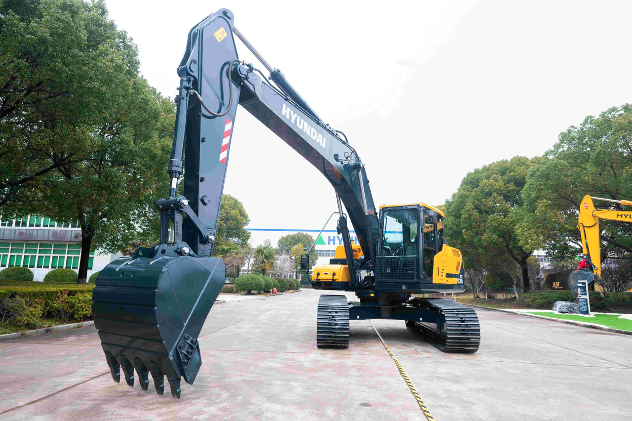 HYUNDAI Excavator HX220 Click Here for Discount - 挖掘机:图1 HYUNDAI Excavator HX220 Click Here for Discount - 挖掘机:图1