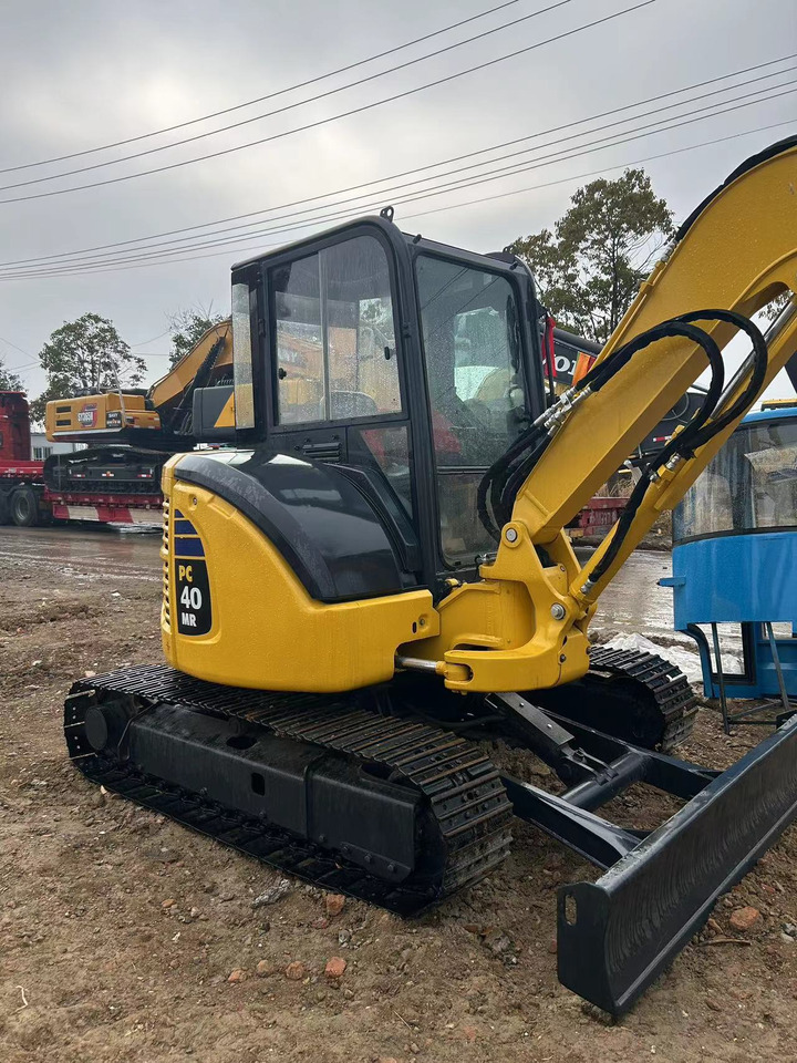 KOMATSU Mini Excavator PC40 With Enclosed Cab - 小型挖掘机:图5 KOMATSU Mini Excavator PC40 With Enclosed Cab - 小型挖掘机:图5