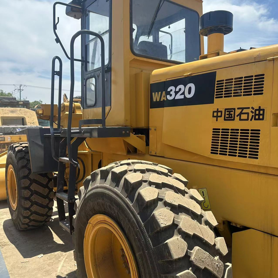 KOMATSU WA320 Wheel Loader Click for Discount - 轮式装载机:图2 KOMATSU WA320 Wheel Loader Click for Discount - 轮式装载机:图2