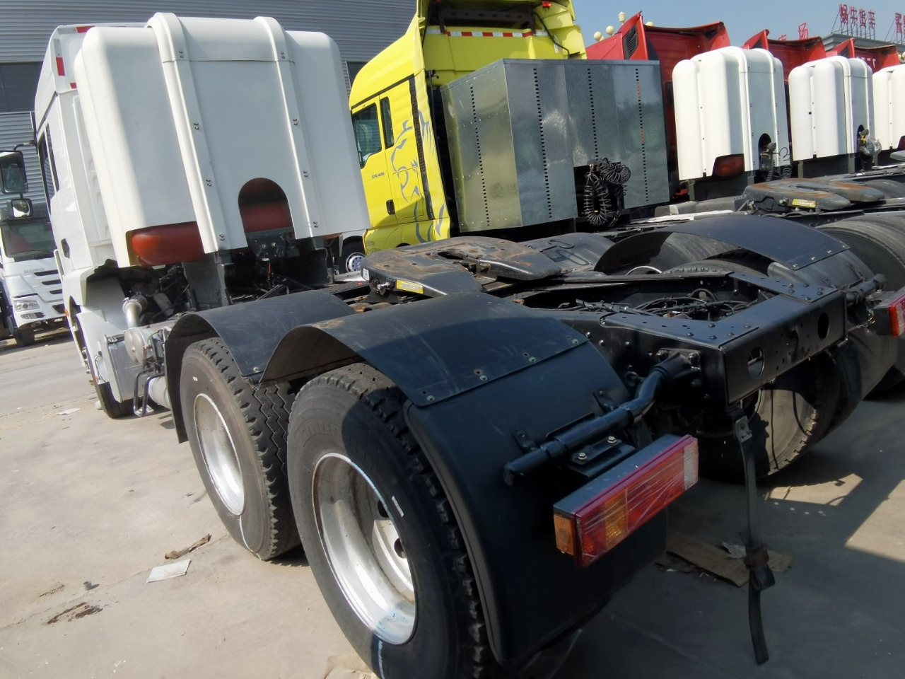 SHACMAN M3000S 6X4 Truck Unit Click Here for Discount - 牵引车:图4 SHACMAN M3000S 6X4 Truck Unit Click Here for Discount - 牵引车:图4