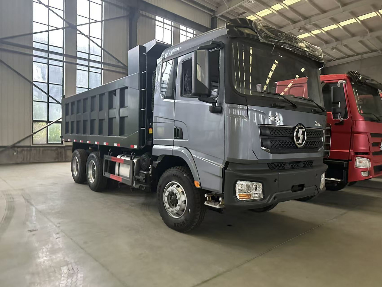 SHACMAN X3000 Dump Truck 6✖4 - 牵引车:图3 SHACMAN X3000 Dump Truck 6✖4 - 牵引车:图3
