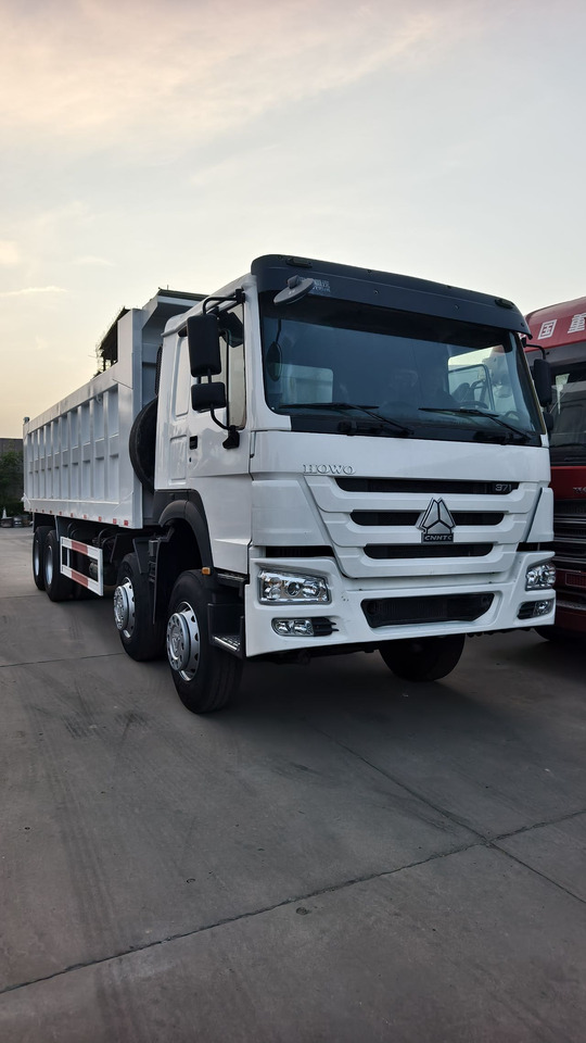 SINOTRUK HOWO 371 8x4 Dump Truck Click for Discount - 卡车:图3 SINOTRUK HOWO 371 8x4 Dump Truck Click for Discount - 卡车:图3